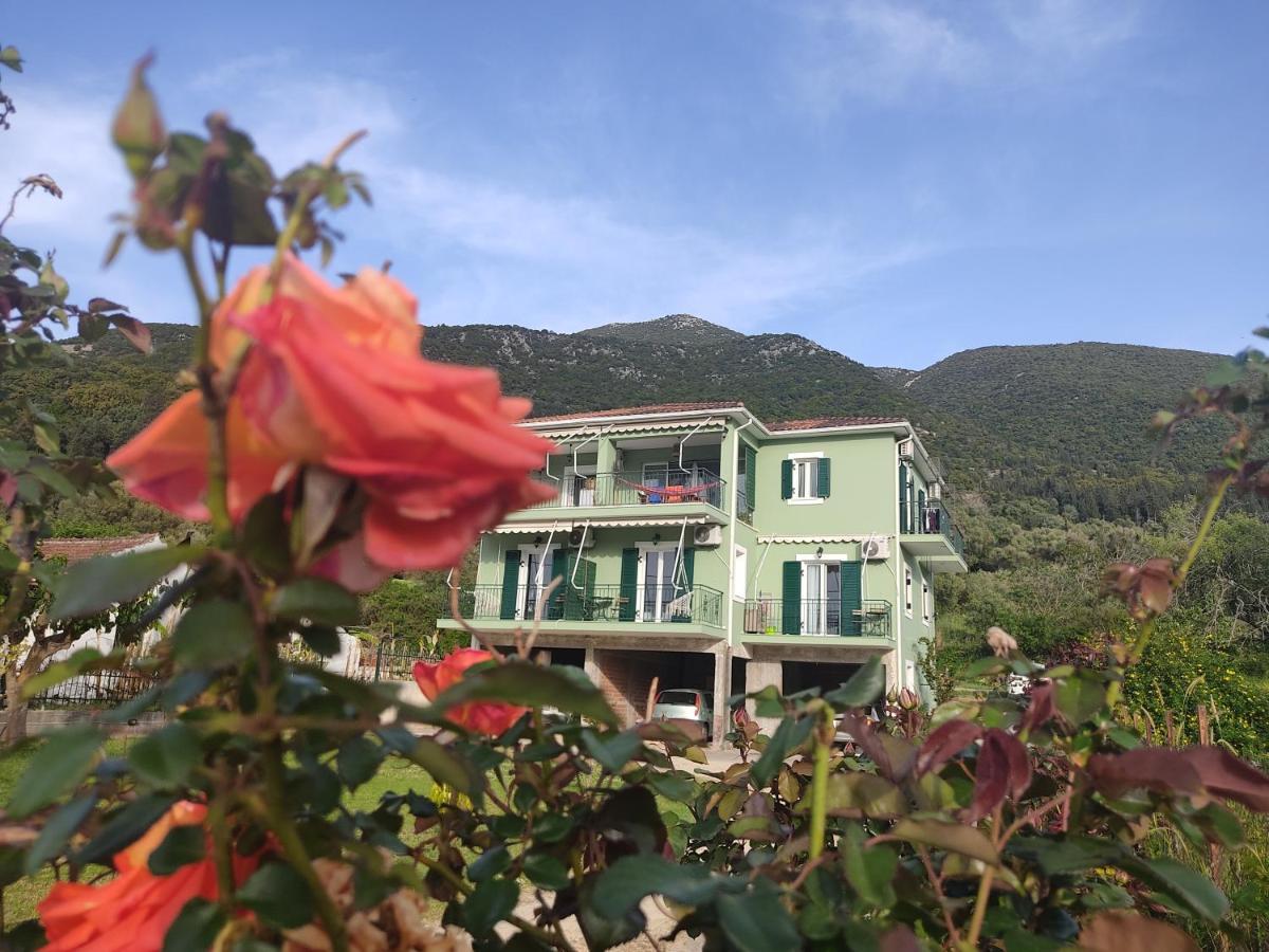 Rosegarden Βίλα Σάμη Εξωτερικό φωτογραφία